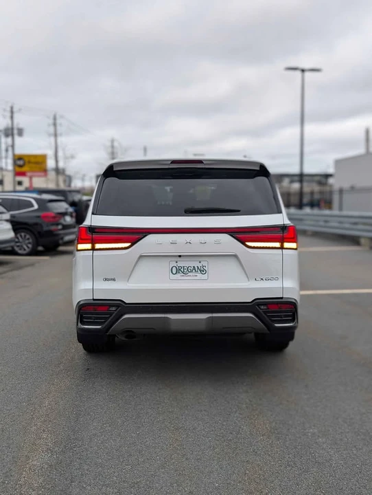 2023 Lexus LX 4th Gen - Image 5 of 21