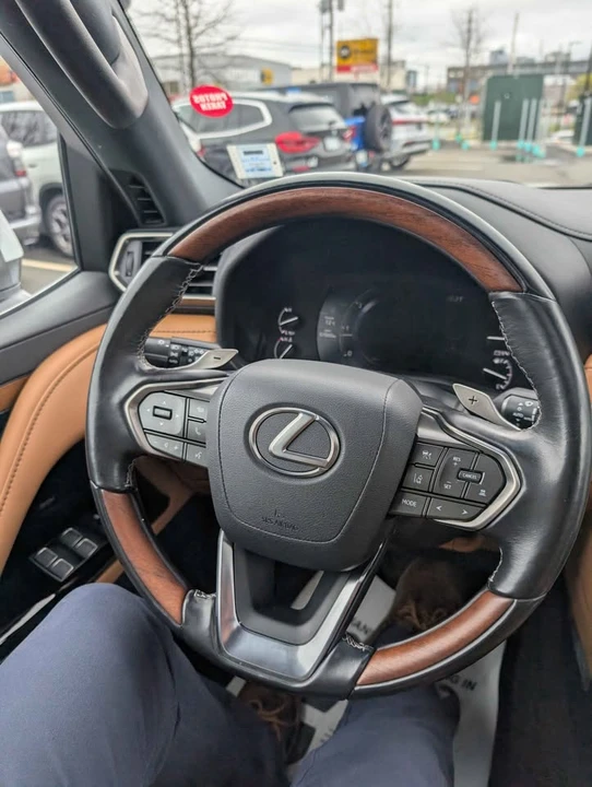2023 Lexus LX 4th Gen - Image 14 of 21