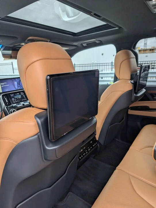 2023 Lexus LX 4th Gen - Image 20 of 21