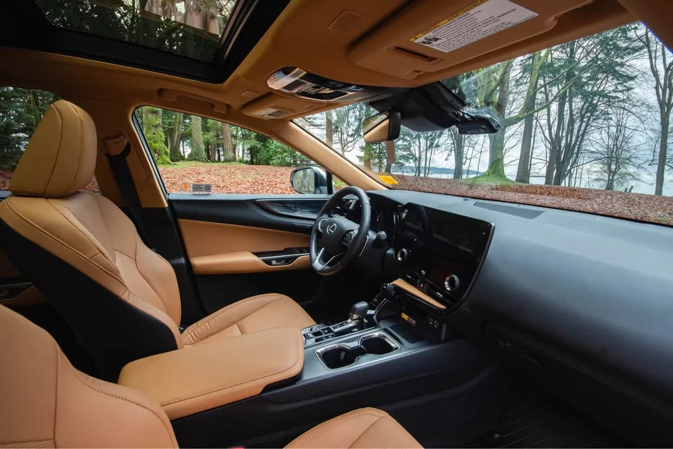 2023 Lexus NX 2nd Gen - Image 5 of 19