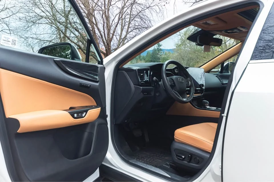 2023 Lexus NX 2nd Gen - Image 7 of 19