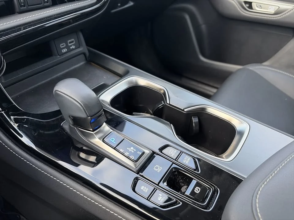 2023 Lexus NX 2nd Gen - Image 17 of 20