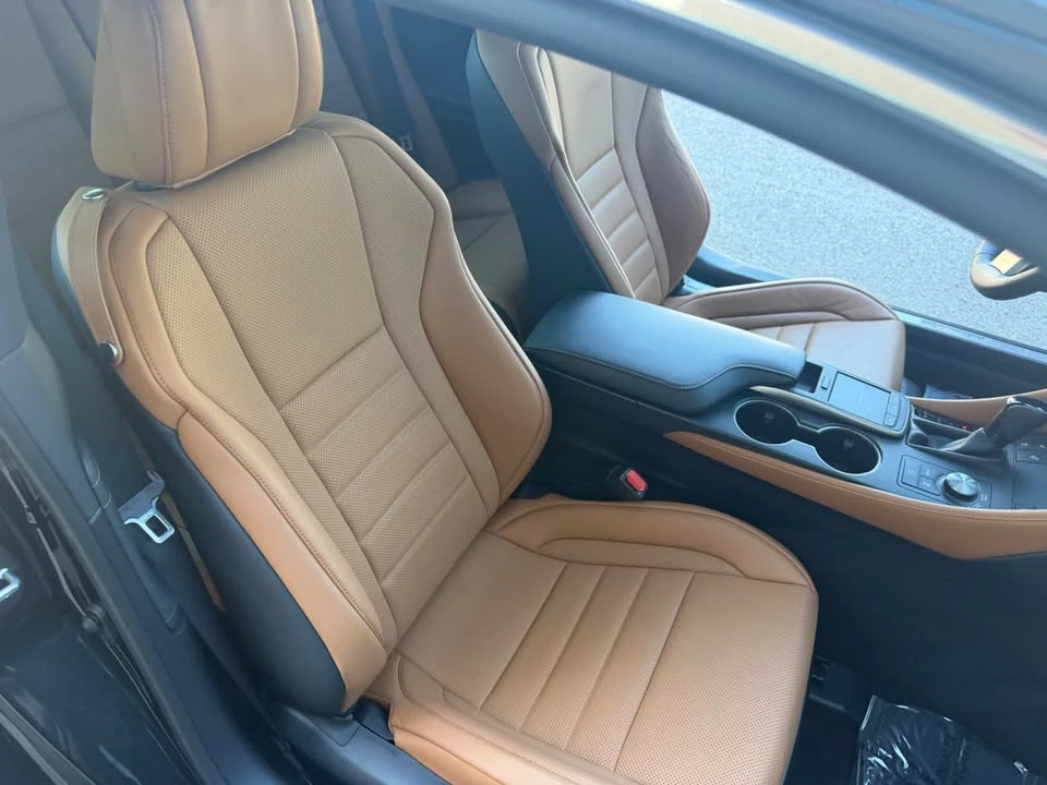 2023 Lexus RC - Image 13 of 15