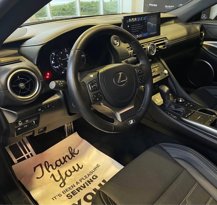 2023 Lexus RC - Image 8 of 15