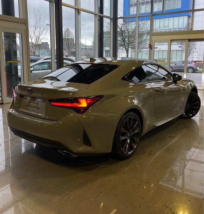 2023 Lexus RC - Image 7 of 15