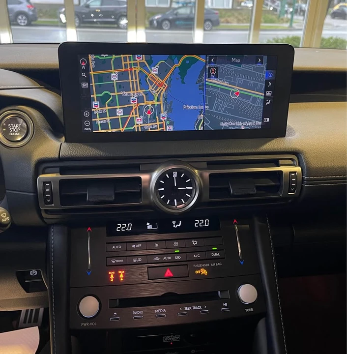 2023 Lexus RC - Image 6 of 15