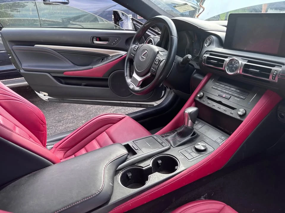 2023 Lexus RC - Image 5 of 8