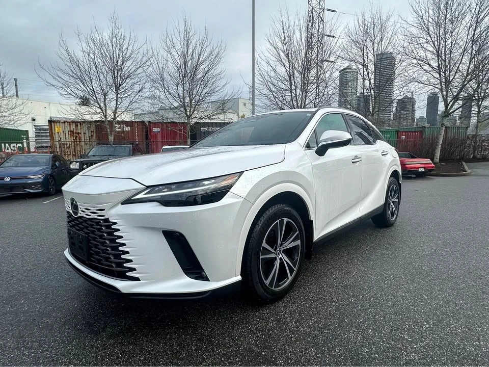 2023 Lexus RX 5th Gen - Image 2 of 12