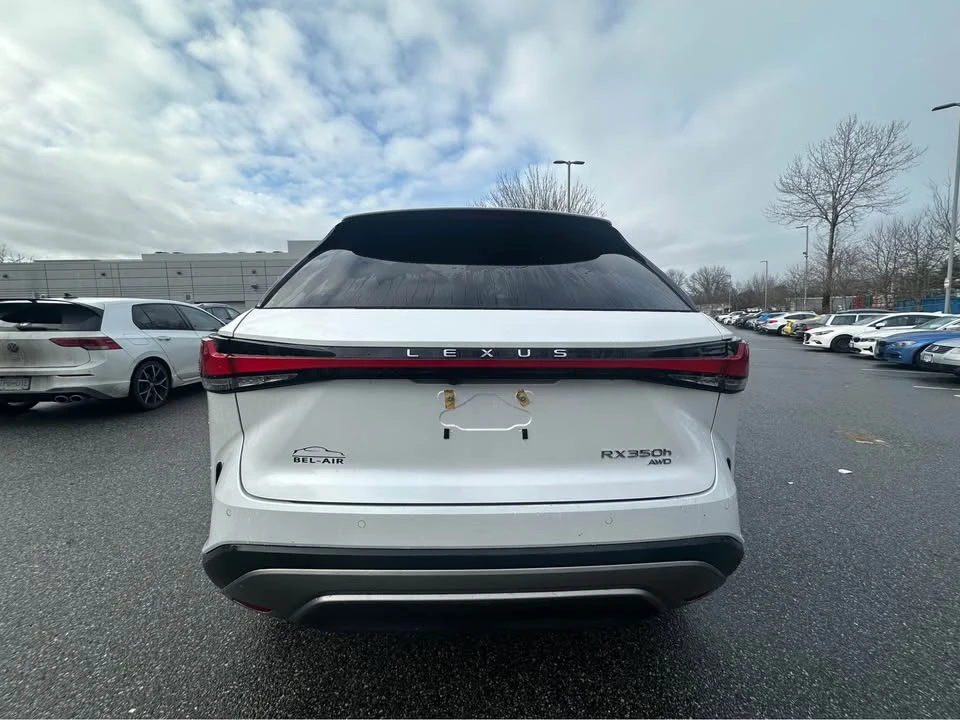 2023 Lexus RX 5th Gen - Image 5 of 12