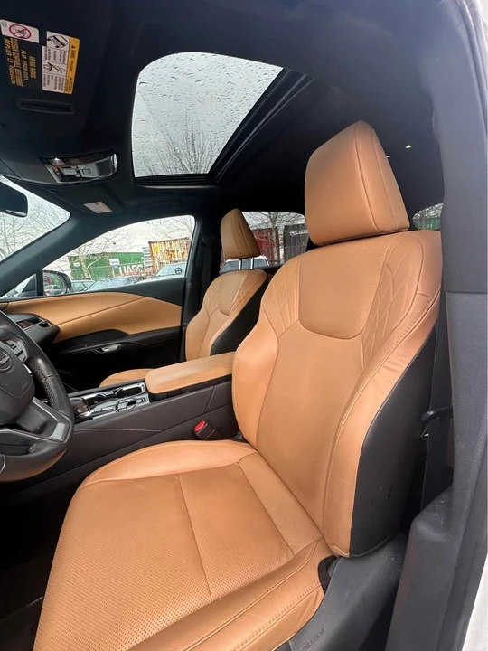 2023 Lexus RX 5th Gen - Image 9 of 12