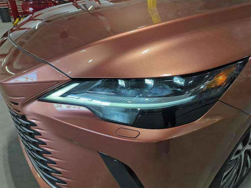 2023 Lexus RX 5th Gen - Image 8 of 19