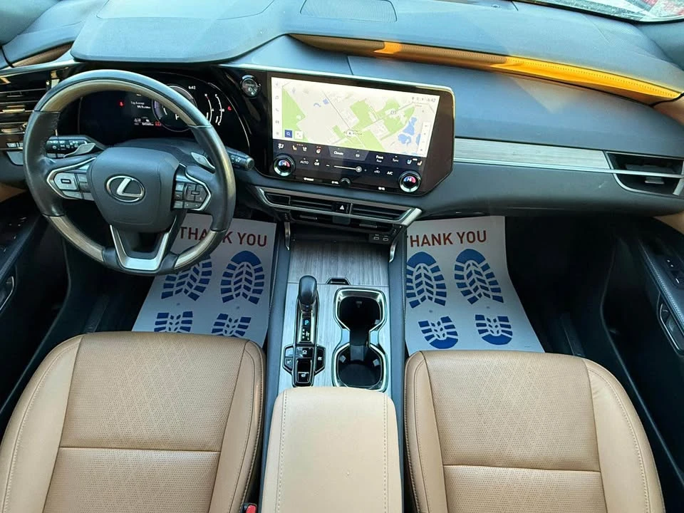2023 Lexus RX 5th Gen - Image 10 of 20