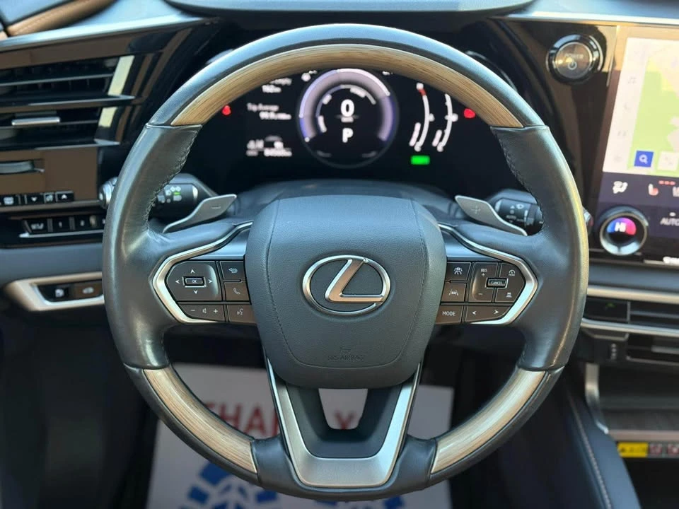 2023 Lexus RX 5th Gen - Image 13 of 20