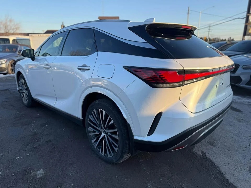 2023 Lexus RX 5th Gen - Image 4 of 20