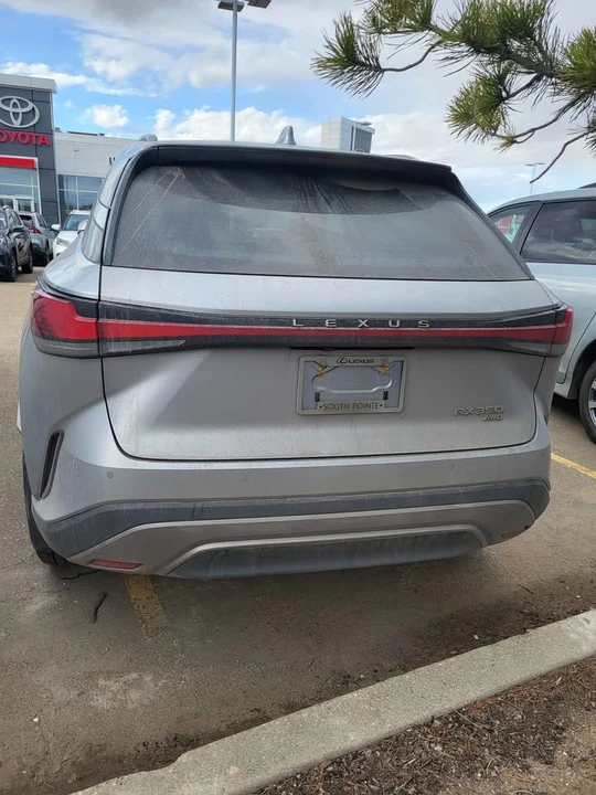 2023 Lexus RX 5th Gen - Image 6 of 11