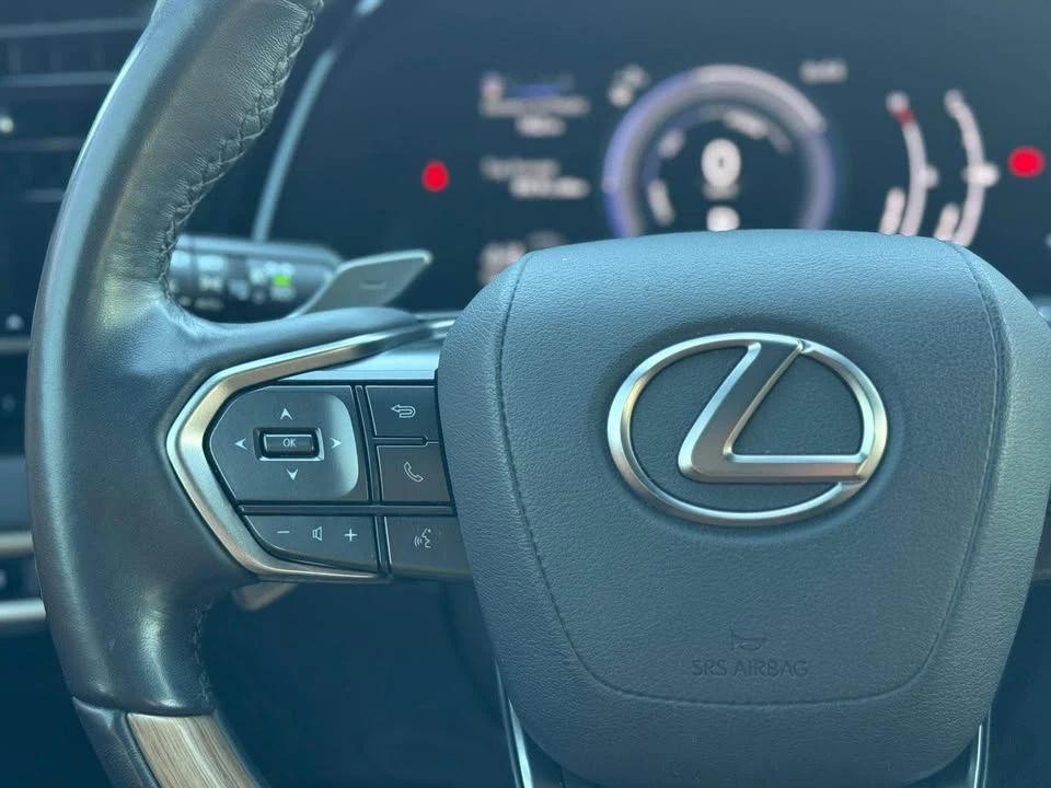 2023 Lexus RX 5th Gen - Image 14 of 20