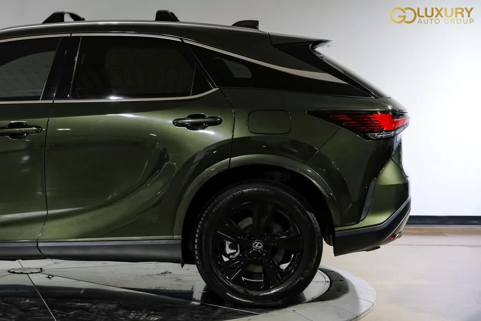 2023 Lexus RX 5th Gen - Image 15 of 20