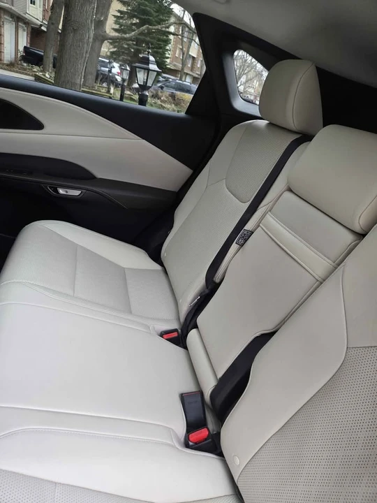 2023 Lexus RX 5th Gen - Image 8 of 17