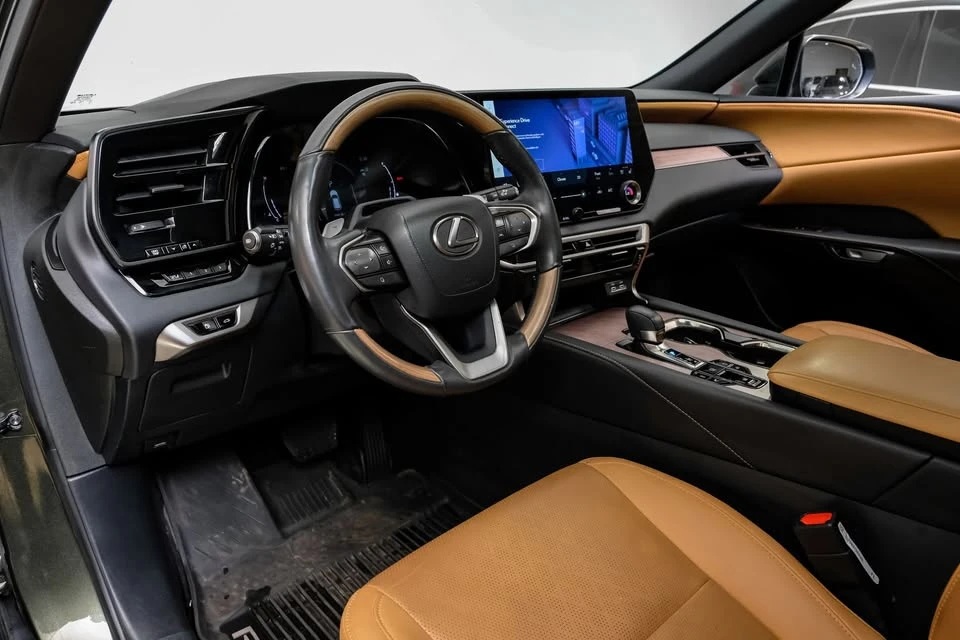 2023 Lexus RX 5th Gen - Image 3 of 20