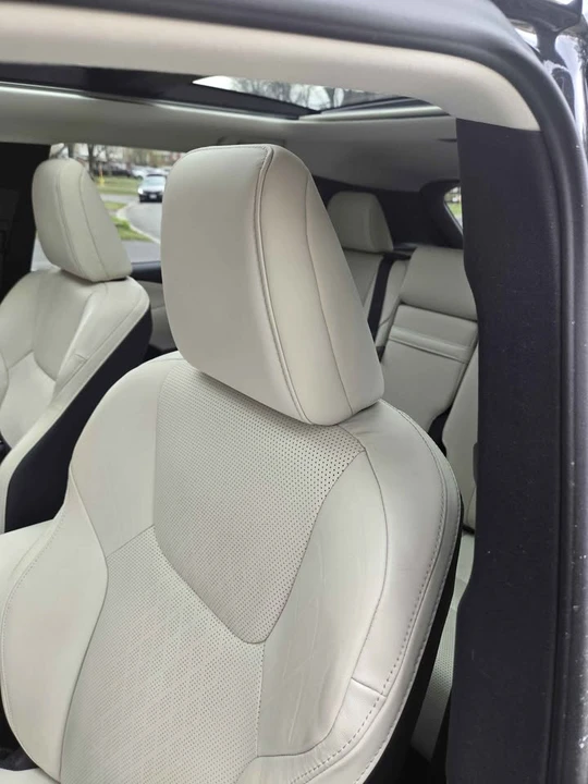 2023 Lexus RX 5th Gen - Image 3 of 17