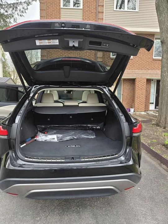 2023 Lexus RX 5th Gen - Image 10 of 17