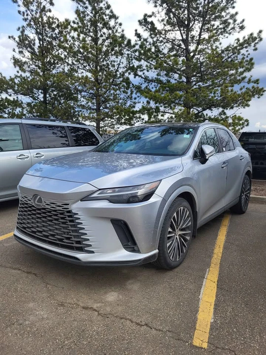 2023 Lexus RX 5th Gen - Image 2 of 11