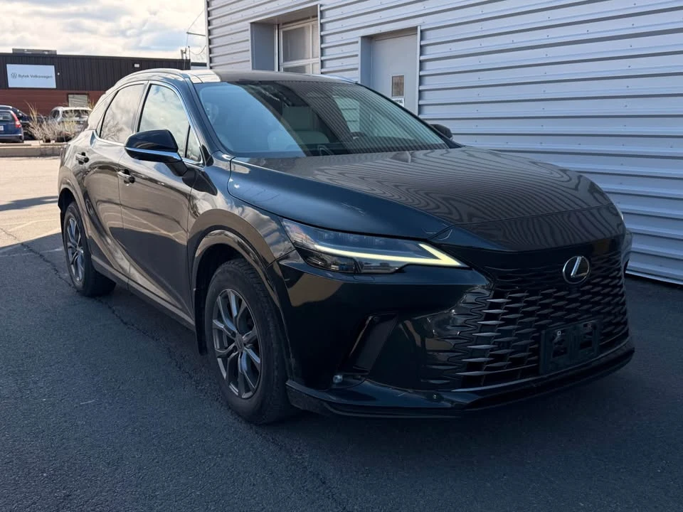 2023 Lexus RX 5th Gen - Image 9 of 16
