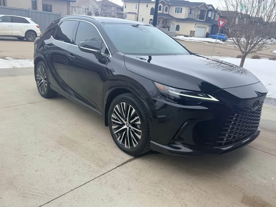 2023 Lexus RX 5th Gen - Image 2 of 13