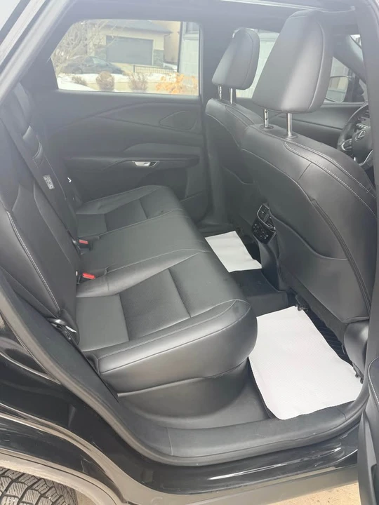 2023 Lexus RX 5th Gen - Image 11 of 13