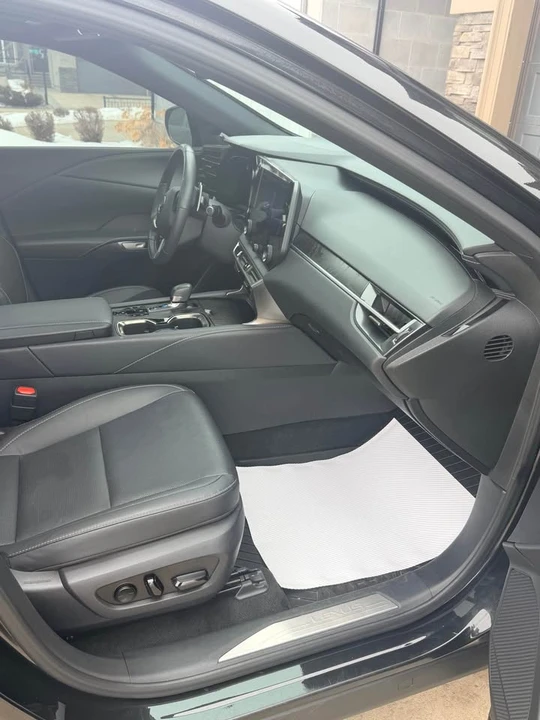 2023 Lexus RX 5th Gen - Image 13 of 13