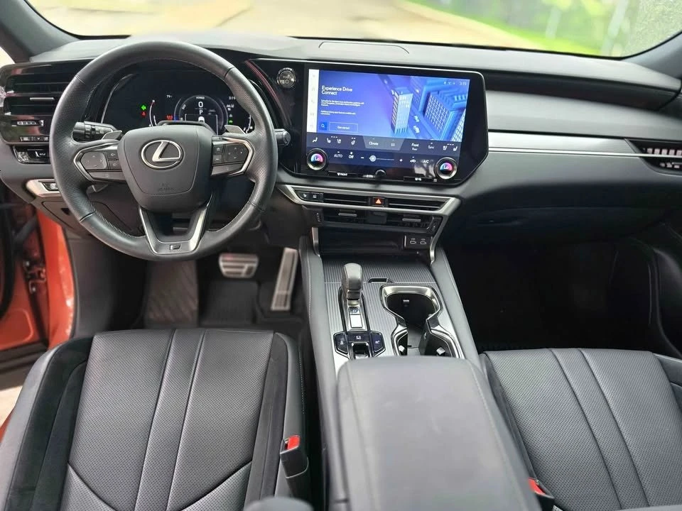 2023 Lexus RX 5th Gen - Image 2 of 9