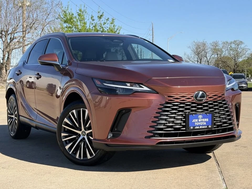 2023 Lexus RX 5th Gen - Image 3 of 6