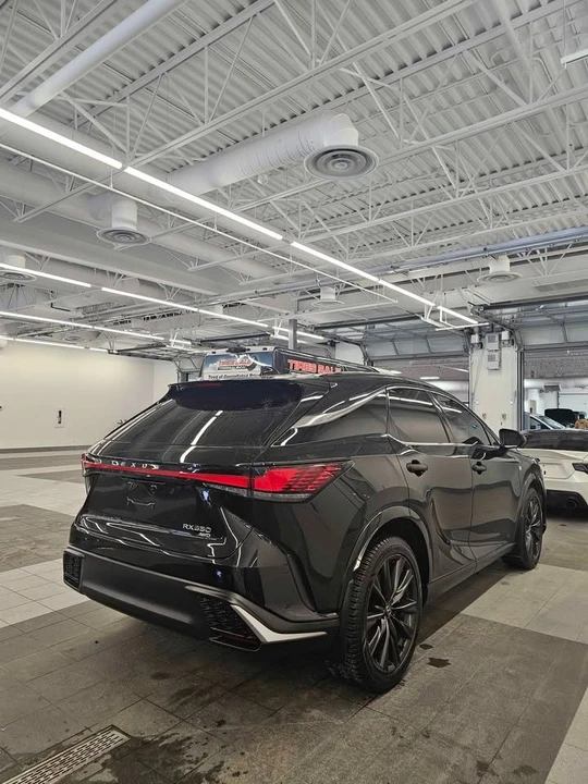2023 Lexus RX 5th Gen - Image 5 of 11
