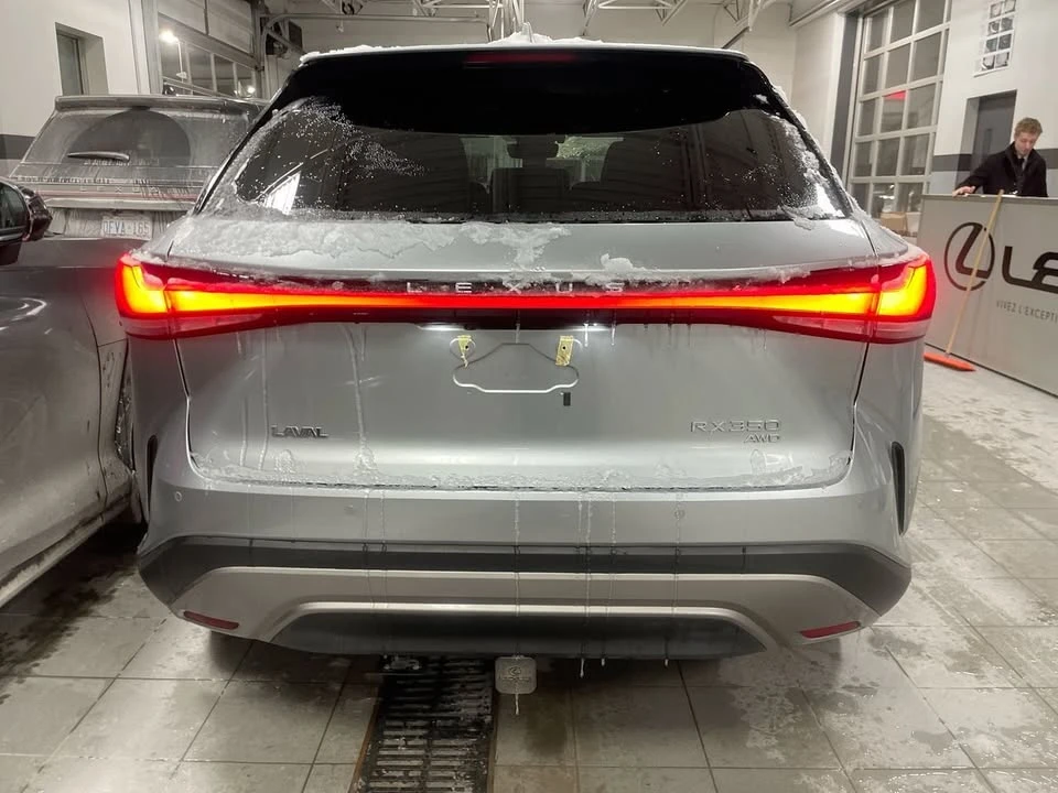 2023 Lexus RX 5th Gen - Image 10 of 15