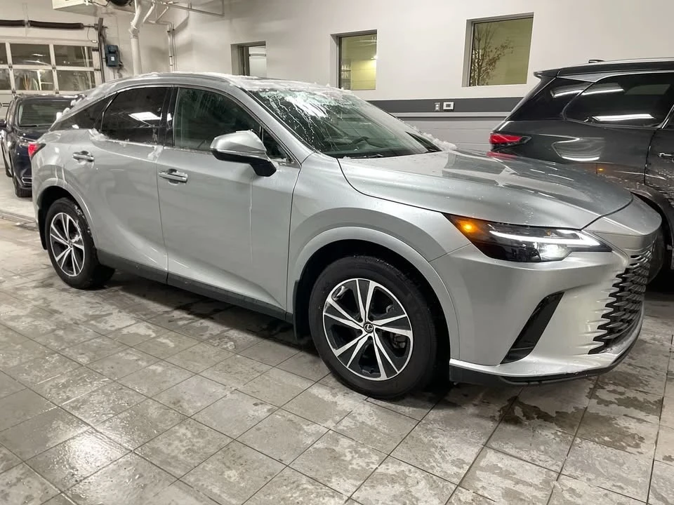 2023 Lexus RX 5th Gen - Image 15 of 15