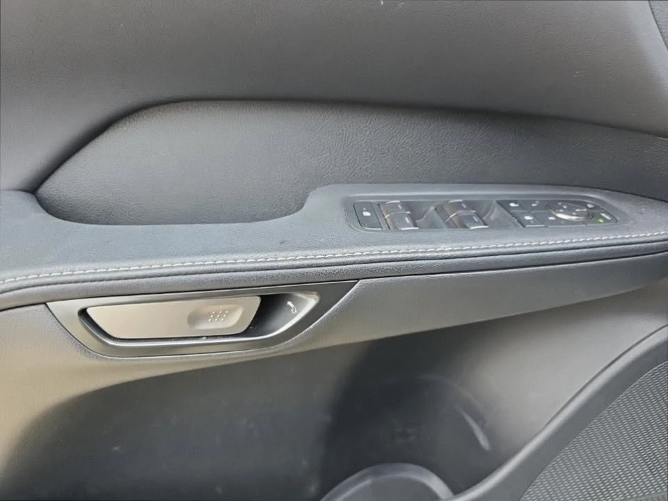 2023 Lexus RX 5th Gen - Image 9 of 15