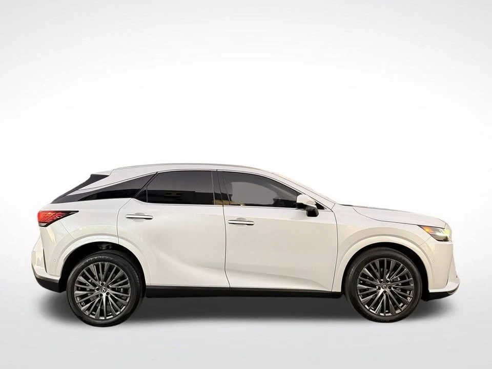 2023 Lexus RX 5th Gen - Image 4 of 20