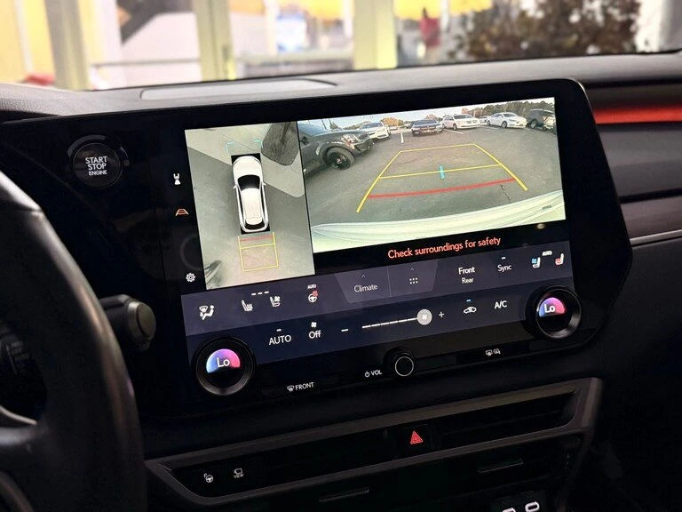 2023 Lexus RX 5th Gen - Image 14 of 20