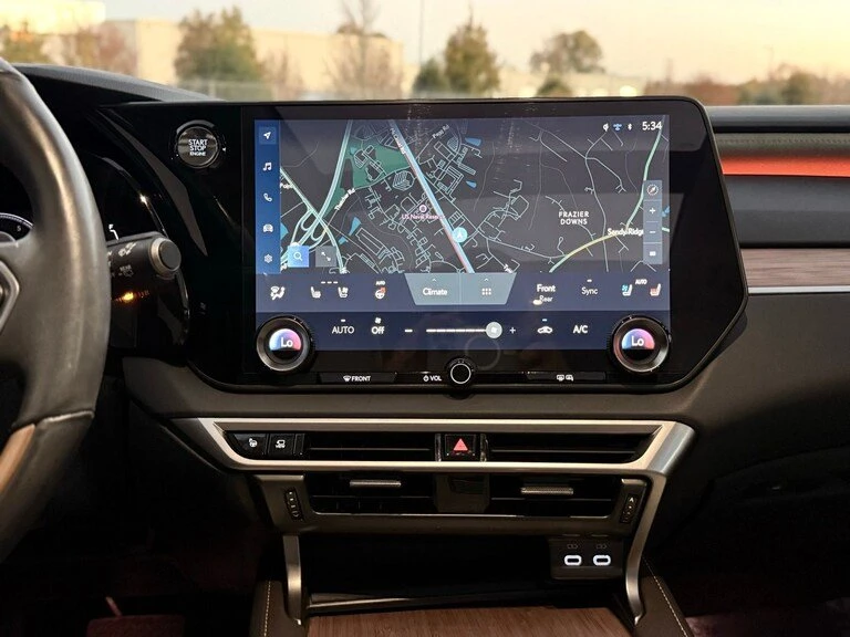 2023 Lexus RX 5th Gen - Image 12 of 20
