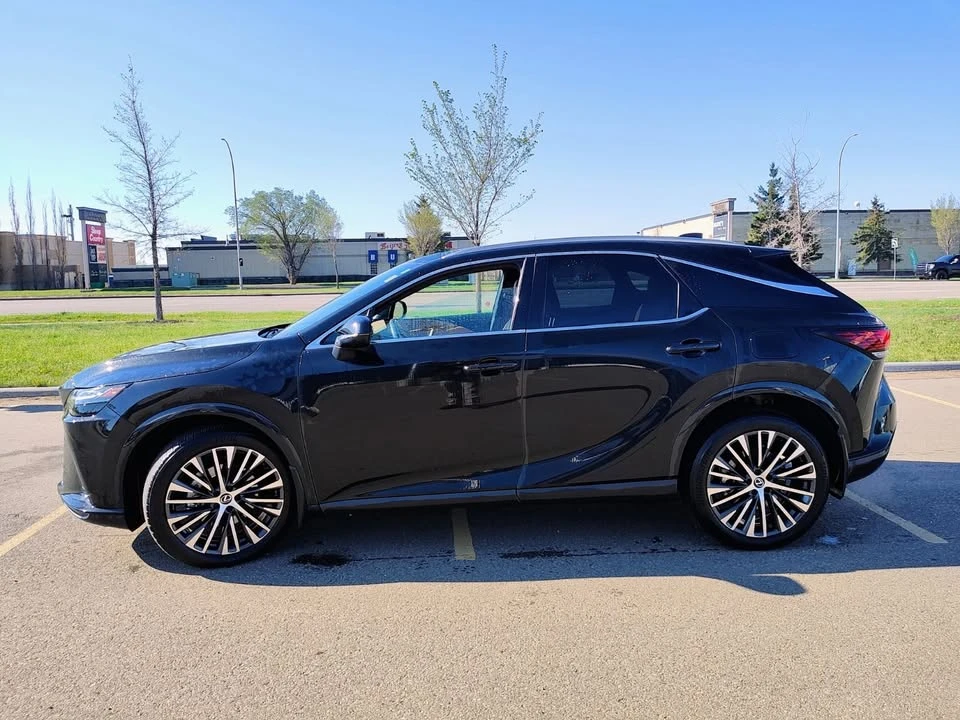 2023 Lexus RX 5th Gen - Image 7 of 20