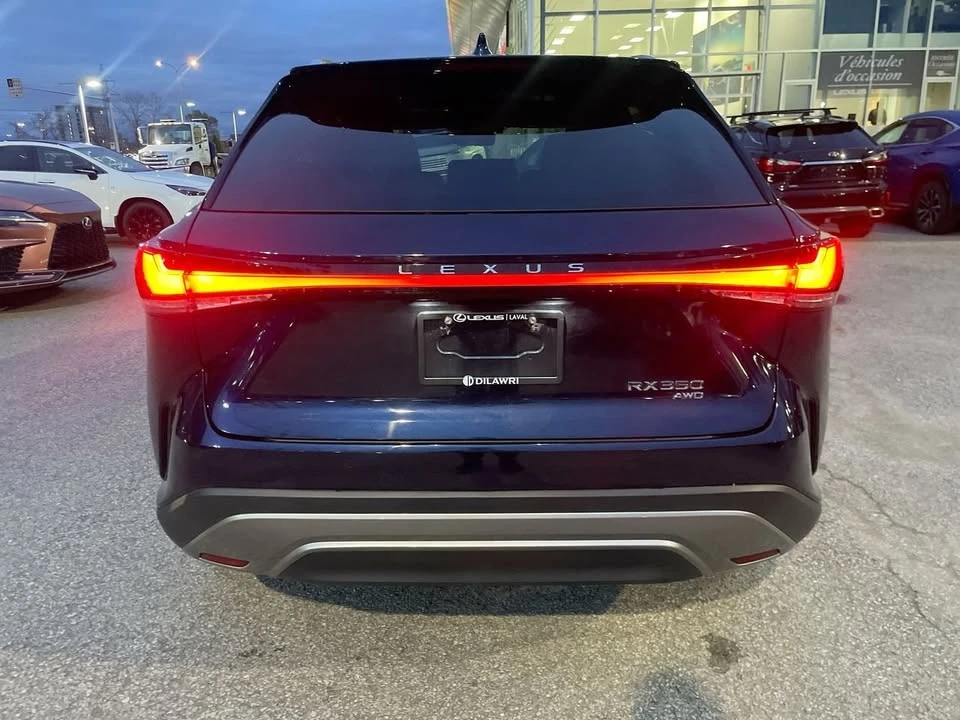 2023 Lexus RX 5th Gen - Image 11 of 17