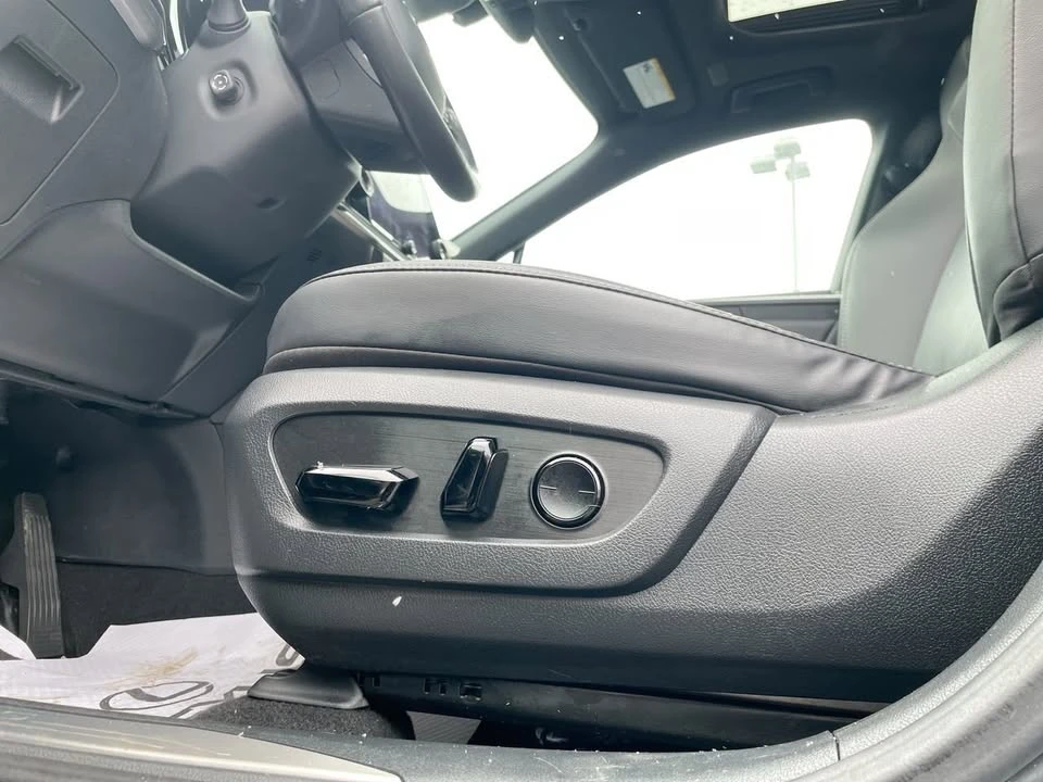2023 Lexus RX 5th Gen - Image 8 of 20