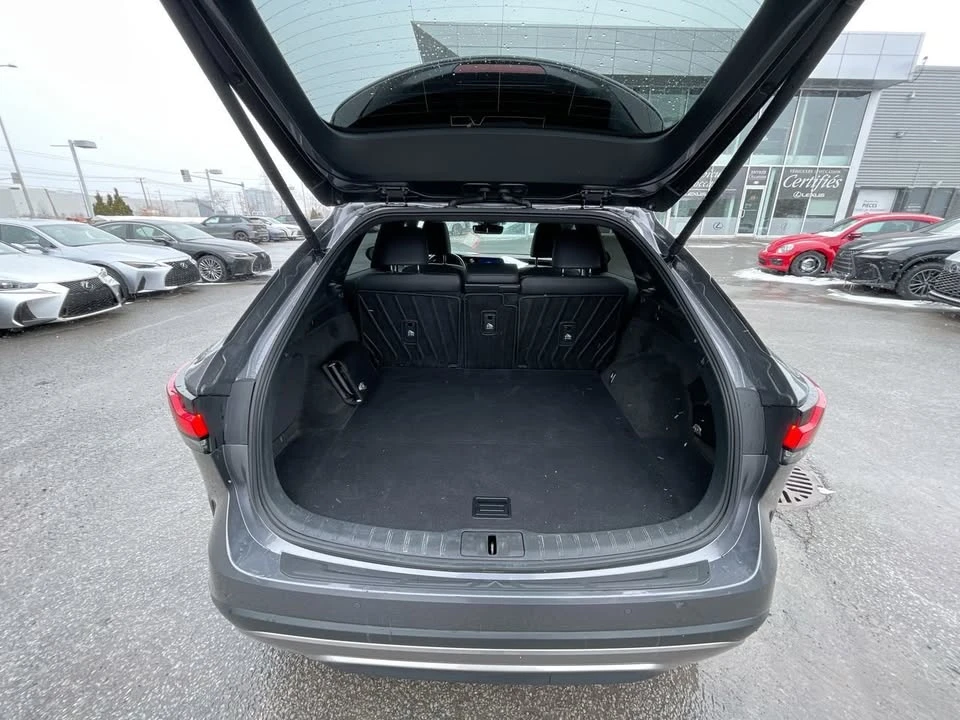 2023 Lexus RX 5th Gen - Image 18 of 20
