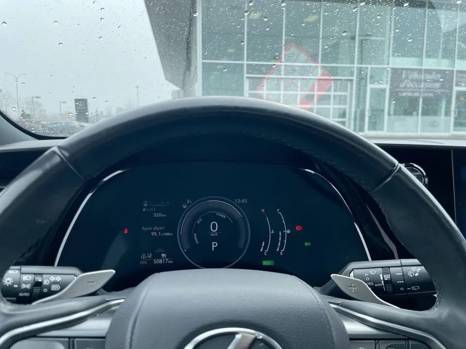 2023 Lexus RX 5th Gen - Image 10 of 19