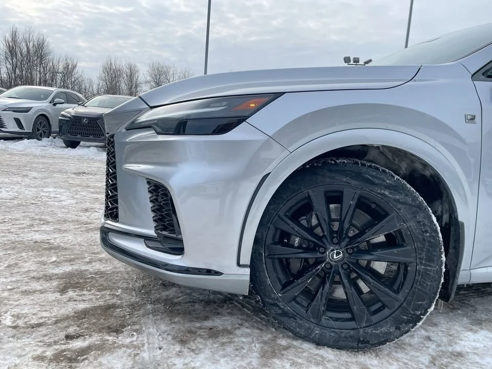 2023 Lexus RX 5th Gen - Image 9 of 20