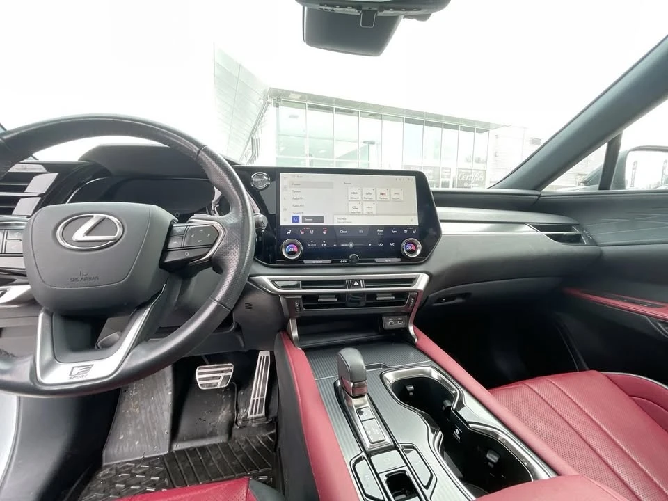 2023 Lexus RX 5th Gen - Image 16 of 20