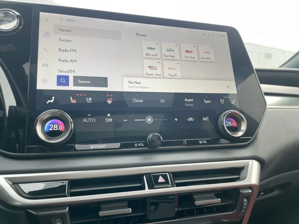 2023 Lexus RX 5th Gen - Image 14 of 20