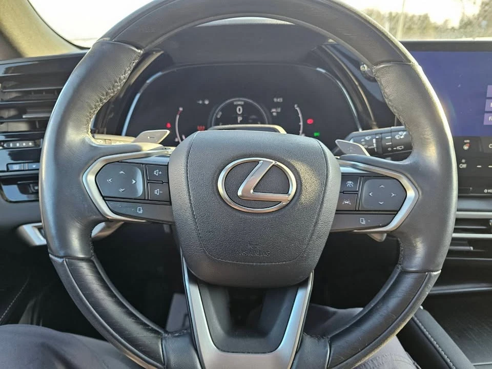 2023 Lexus RX 5th Gen - Image 11 of 20