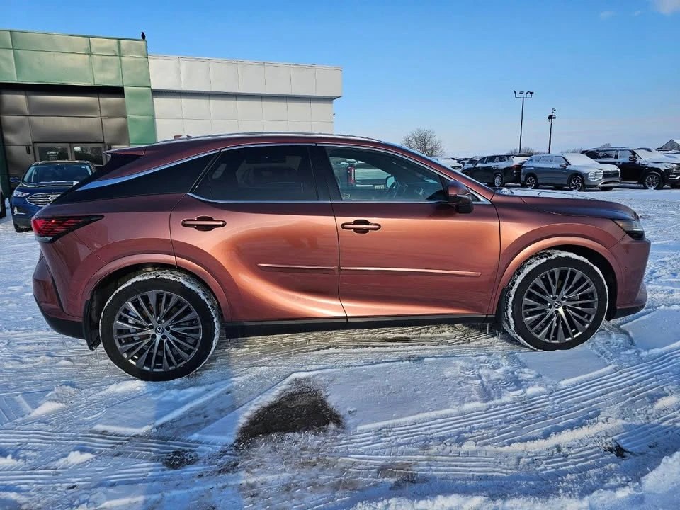 2023 Lexus RX 5th Gen - Image 4 of 20