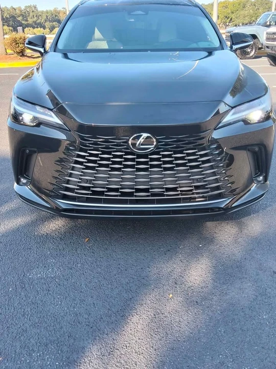 2023 Lexus RX 5th Gen - Image 6 of 6